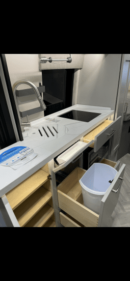 2025 COACHMEN GALLERIA LI3 24A full