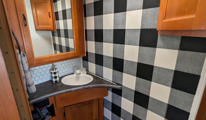 2012 COACHMEN FREELANDER 26QB full