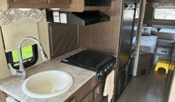 2017 THOR MOTOR COACH AXIS 24.1 full