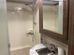 2017 Crossroads RV M-3301 RL full