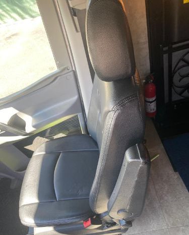 2015 WINNEBAGO ITSACA NAVION 24M full