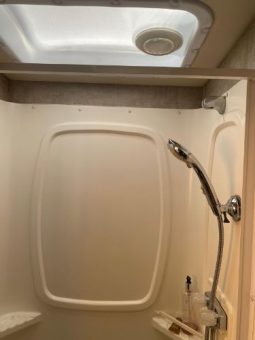 2015 WINNEBAGO ITSACA NAVION 24M full