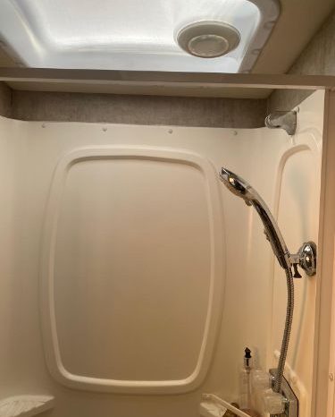 2015 WINNEBAGO ITSACA NAVION 24M full