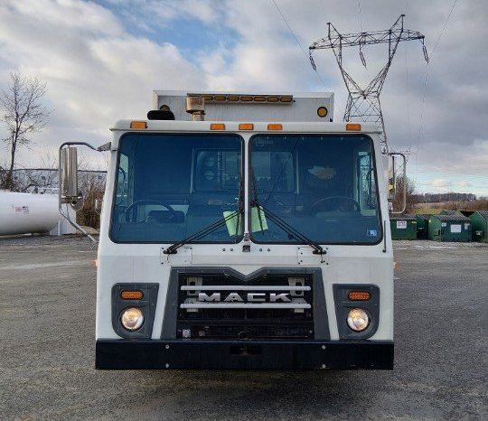 2014 Mack Side load full