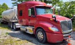 2018 INTERNATIONAL LT