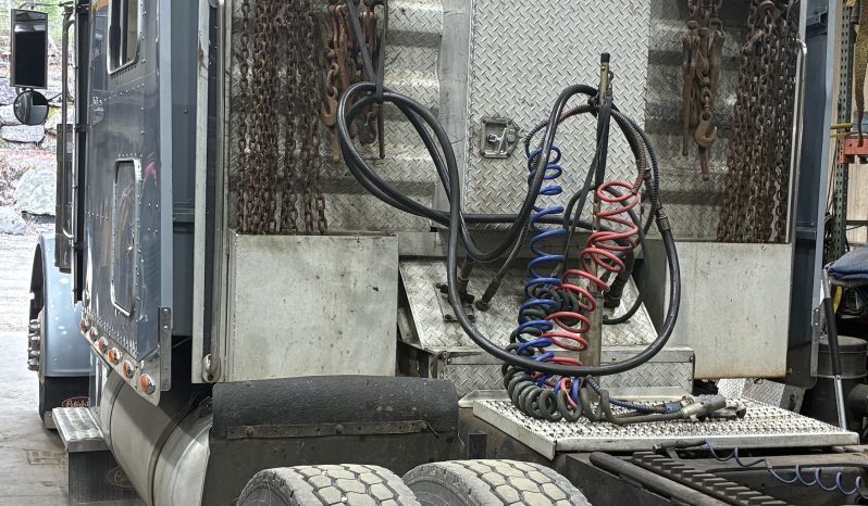 2005 Peterbilt 379 Ext Hood full