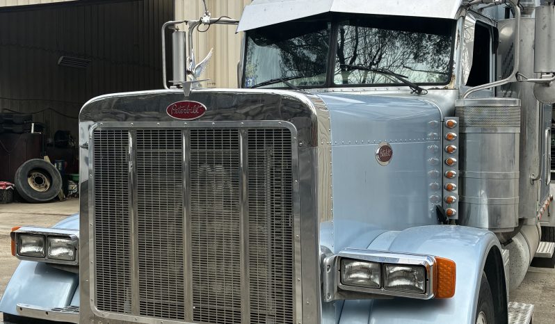 2005 Peterbilt 379 Ext Hood full
