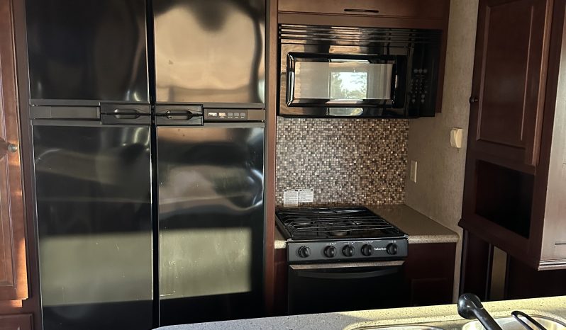 2014 HEARTLAND CYCLONE HD EDITION 4100 full