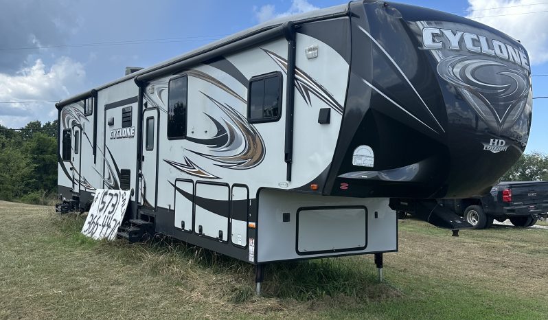 2014 HEARTLAND CYCLONE HD EDITION 4100 full