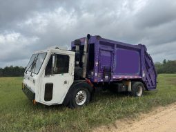 2006 Crane Carrier (Low Entry) Rear Loader