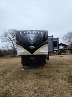 2021 Heartland Cyclone Toy Hauler Fifth Wheel full