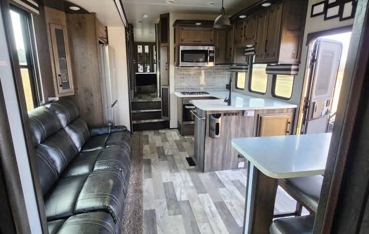 2021 Heartland Cyclone Toy Hauler Fifth Wheel full