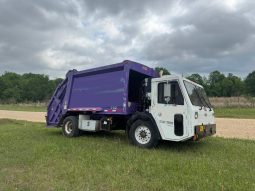 2006 Crane Carrier (Low Entry) Rear Loader full