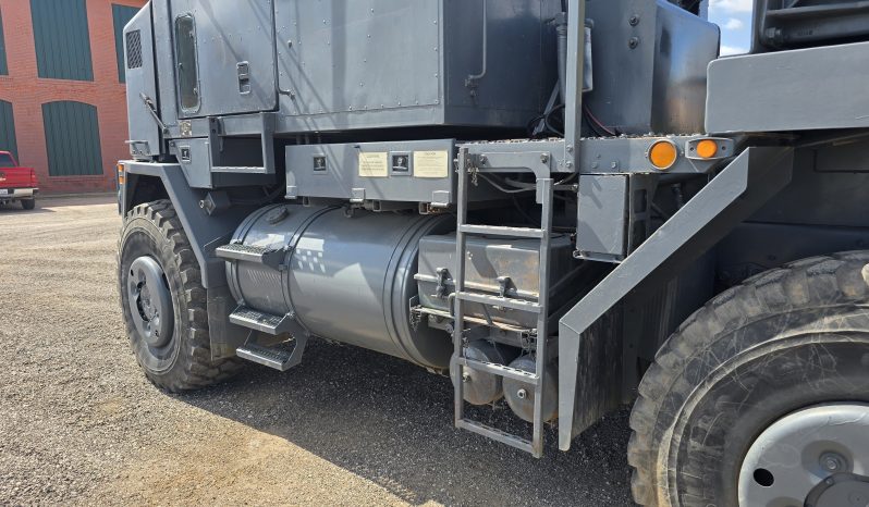 1994 Oshkosh HET 8×8 Winch Truck full