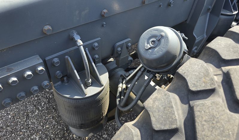 1994 Oshkosh HET 8×8 Winch Truck full