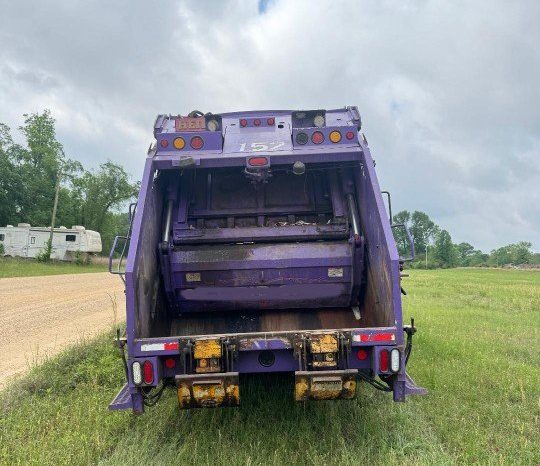 2006 Crane Carrier (Low Entry) Rear Loader full