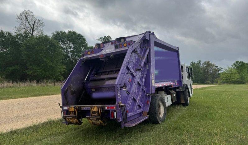 2006 Crane Carrier (Low Entry) Rear Loader full