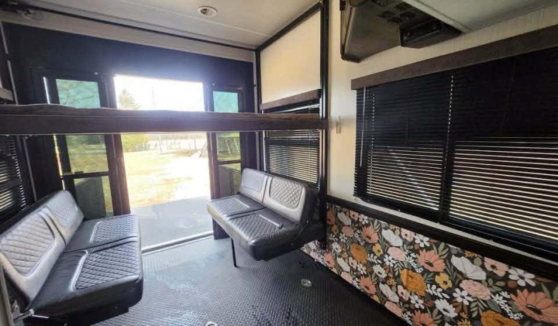 2021 Heartland Cyclone Toy Hauler Fifth Wheel full