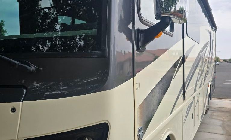 2020 FLEETWOOD FORTIS 33HB full