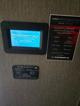 2020 FLEETWOOD FORTIS 33HB full